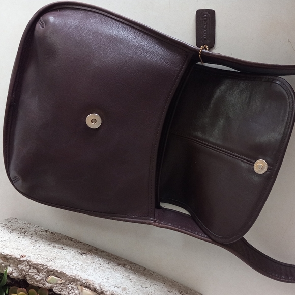 Coach Ergo Flap, No. 9034, 1998, Shoulder Bag In Mahogany Brown. - Picture 6 of 15